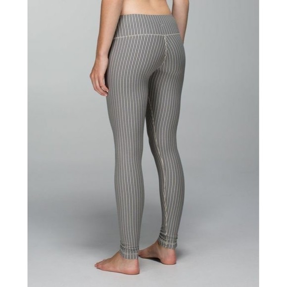 EUC LULULEMON Wunder Under Pant Pine Stripe Inkwell Mojave Tan Size 8 - Picture 2 of 6